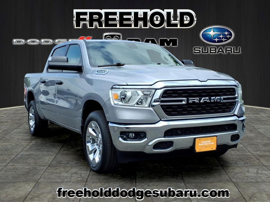 2023 RAM 1500 Big Horn/Lone Star 4x4 Crew Cab 5'7's photo