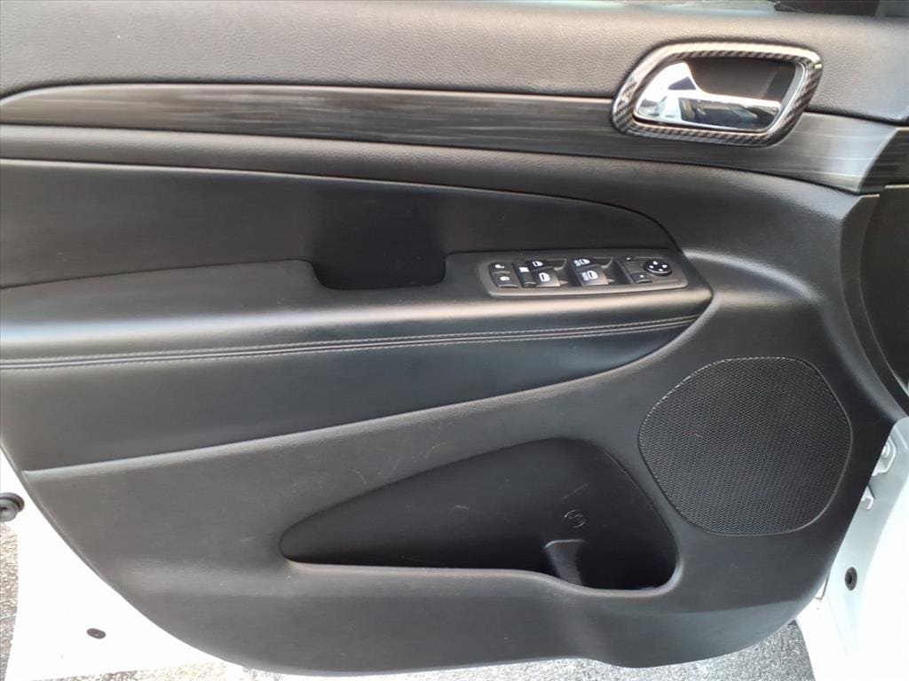 used 2021 Jeep Grand Cherokee car, priced at $24,900