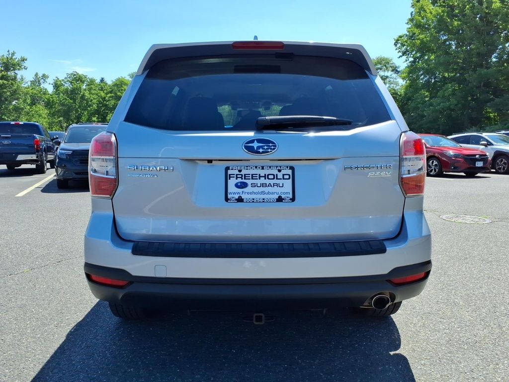 2016 Subaru Forester i Touring - Photo 21