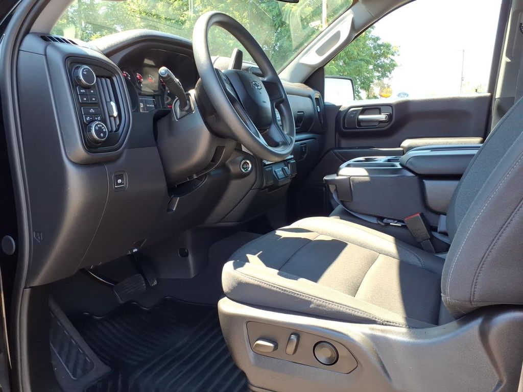 used 2024 Chevrolet Silverado 1500 car, priced at $43,599