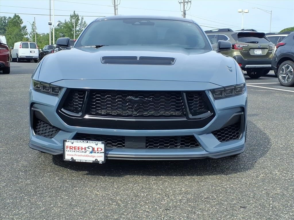 2024 Ford Mustang GT Premium photo 2