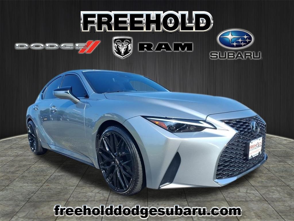 2021 Lexus IS