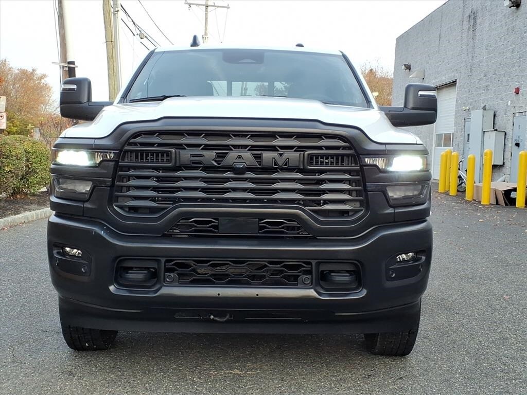 2025 Ram 2500 Tradesman photo 2