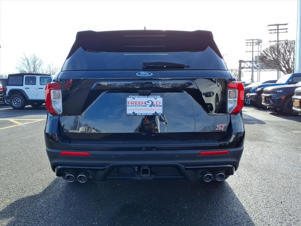 used 2023 Ford Explorer car, priced at $38,900