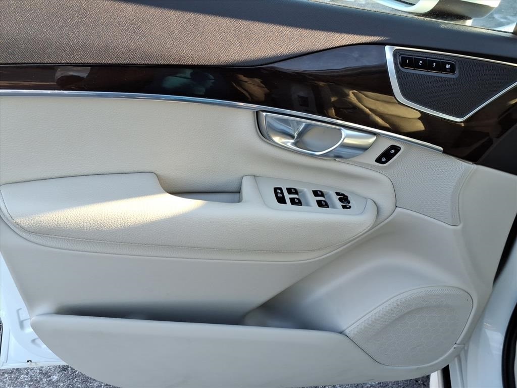 used 2018 Volvo XC90 car, priced at $19,900