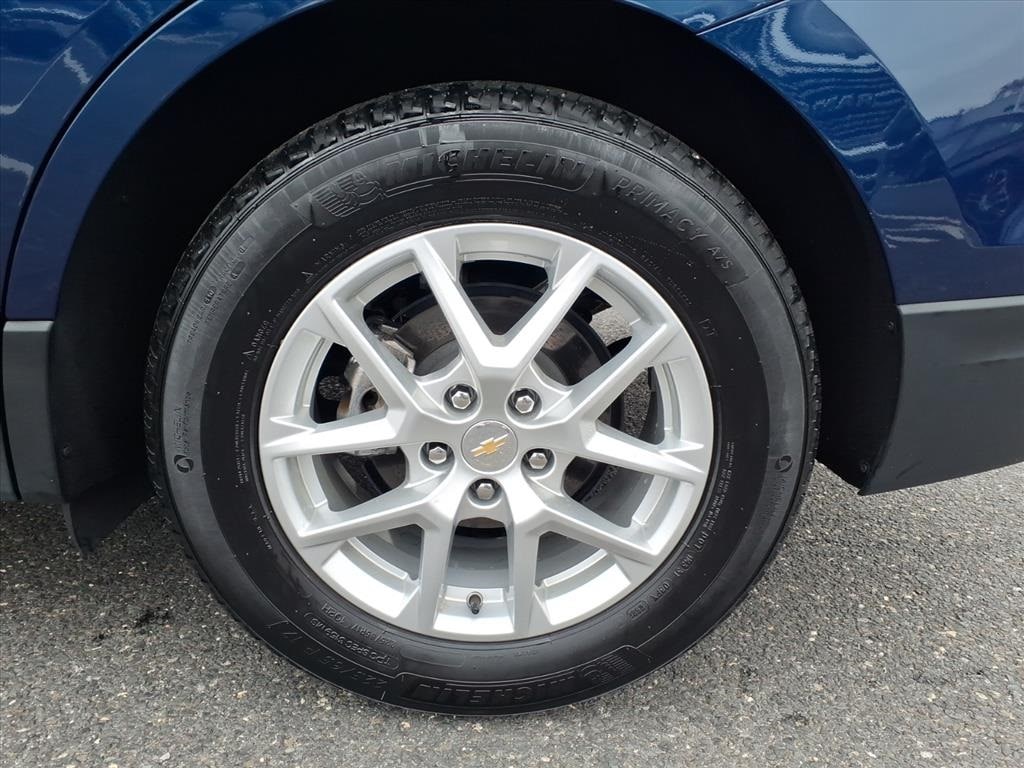 used 2023 Chevrolet Equinox car, priced at $19,900