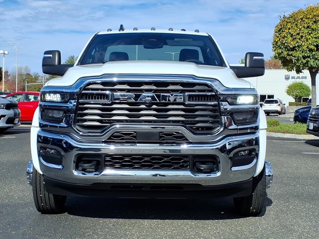 2025 Ram 4500 photo 2