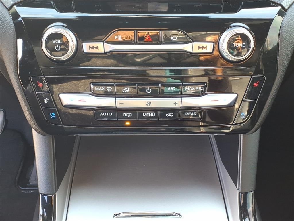 used 2023 Ford Explorer car, priced at $38,900