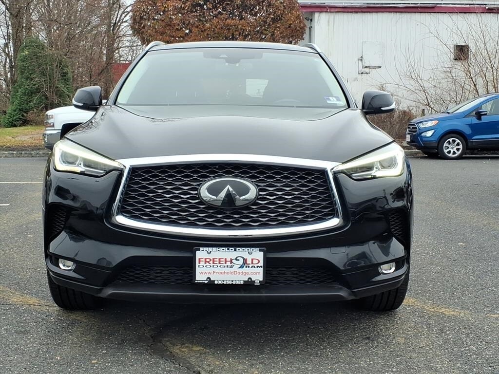 2019 Infiniti QX50 Luxe photo 2