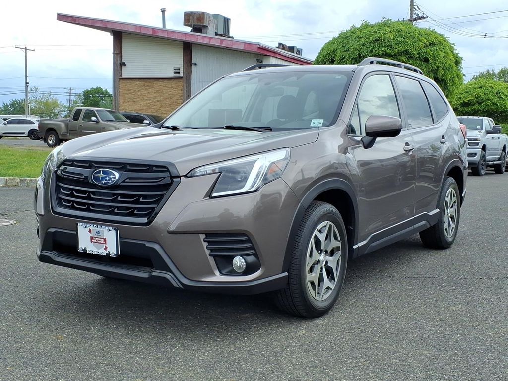 2023 Subaru Forester Premium - Photo 3