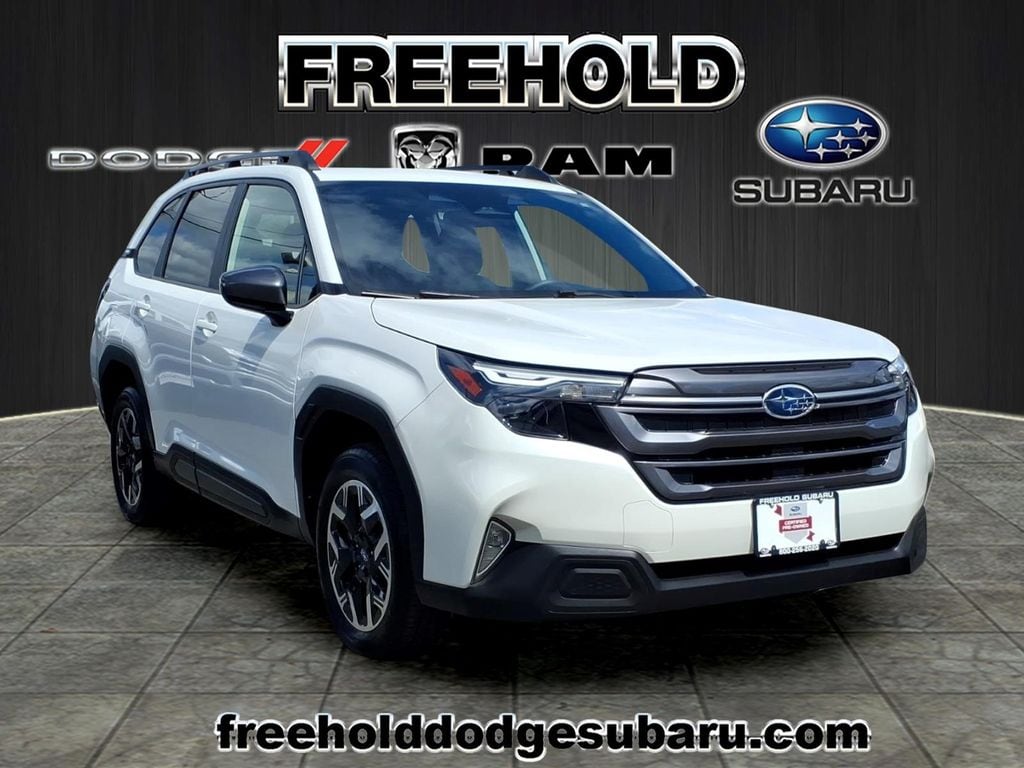 2025 Subaru Forester Premium's photo