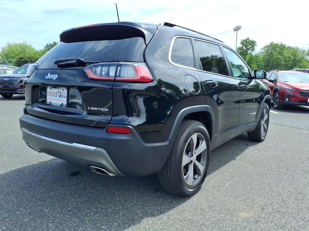 used 2020 Jeep Cherokee car, priced at $17,599