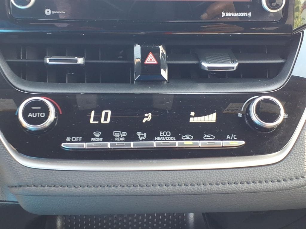 2022 Toyota Corolla SE - Photo 8