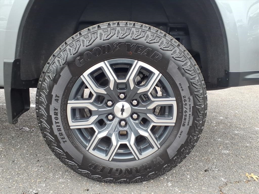 used 2024 Chevrolet Colorado car, priced at $36,900