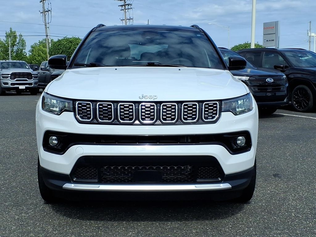 2024 Jeep Compass Limited - Photo 2