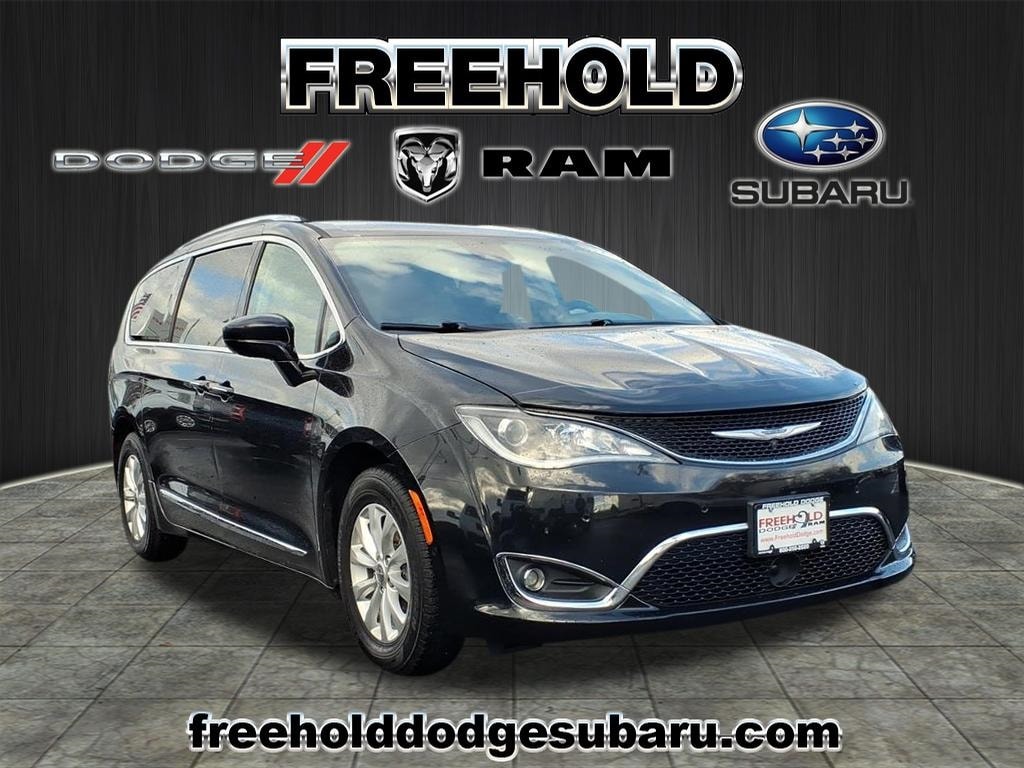 used 2019 Chrysler Pacifica car, priced at $17,500