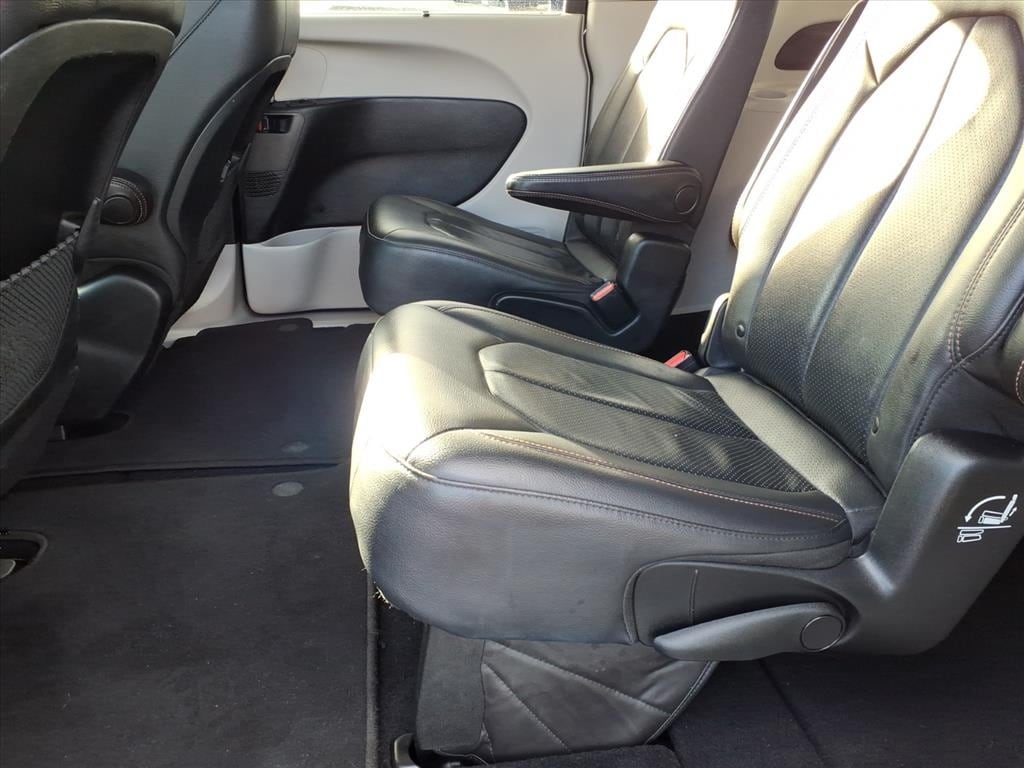 used 2019 Chrysler Pacifica car, priced at $17,500