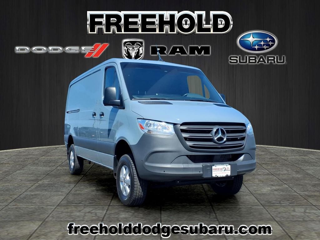 2022 Mercedes-Benz Sprinter 2500 144 WB 4x4's photo