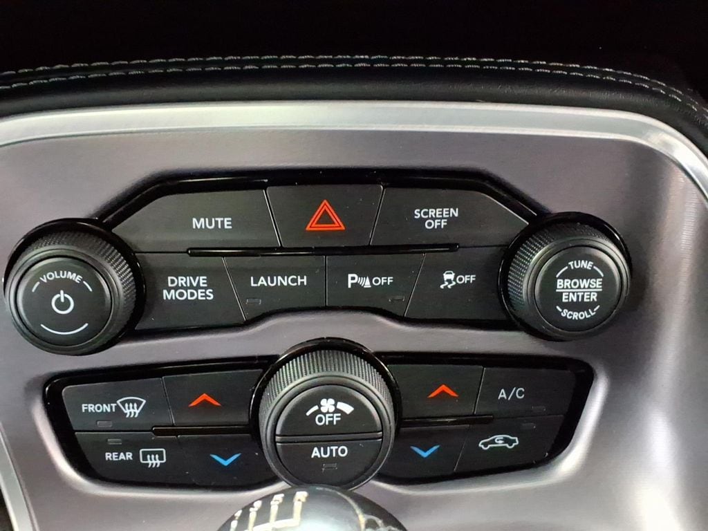 2022 Dodge Challenger R/T - Photo 6