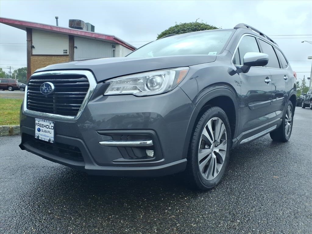 2021 Subaru Ascent Touring photo 3