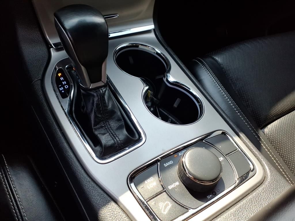 used 2021 Jeep Grand Cherokee car, priced at $20,599