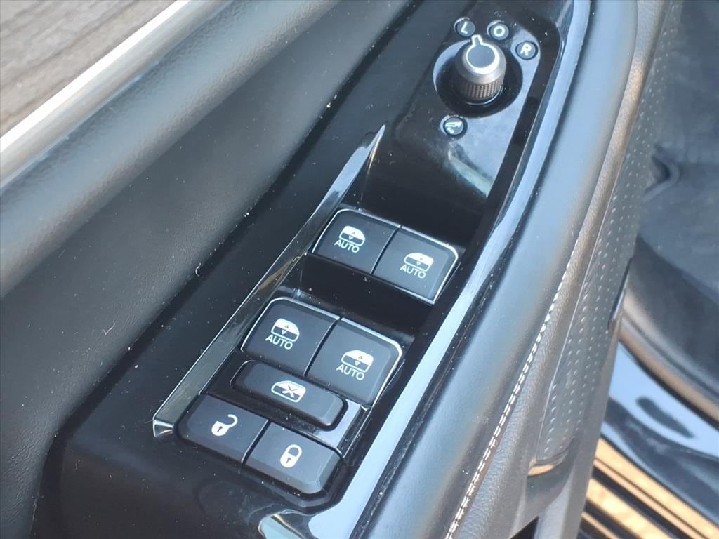2022 Jeep Grand Cherokee L Overland - Photo 11