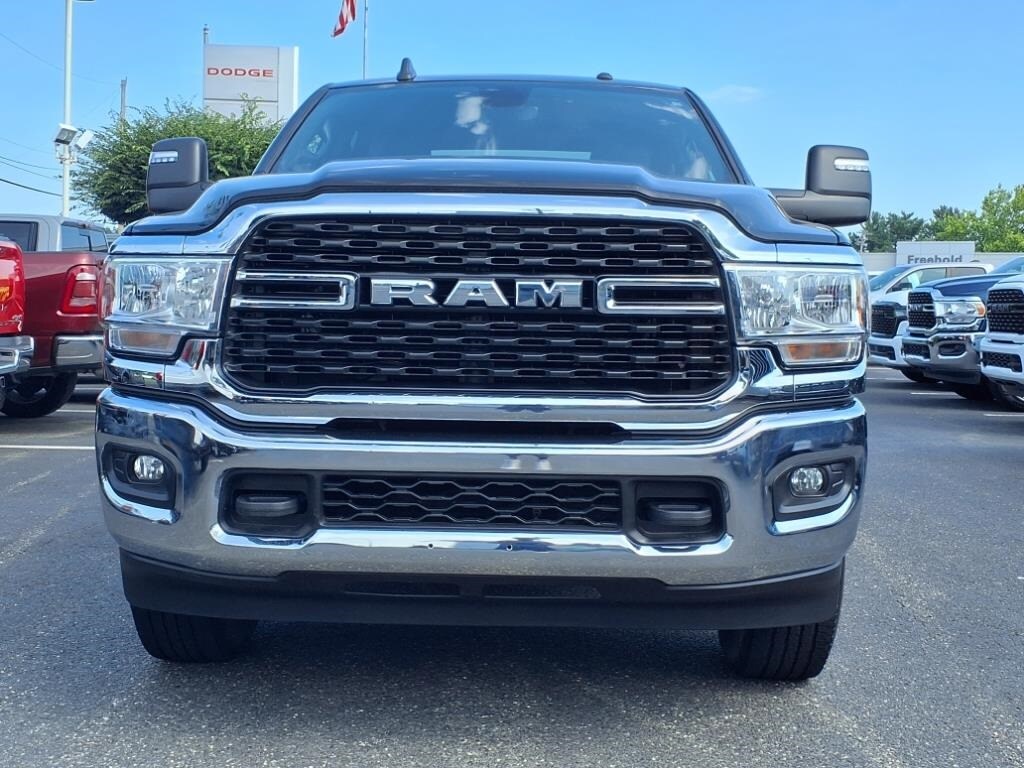 2024 Ram 2500 Big Horn photo 2