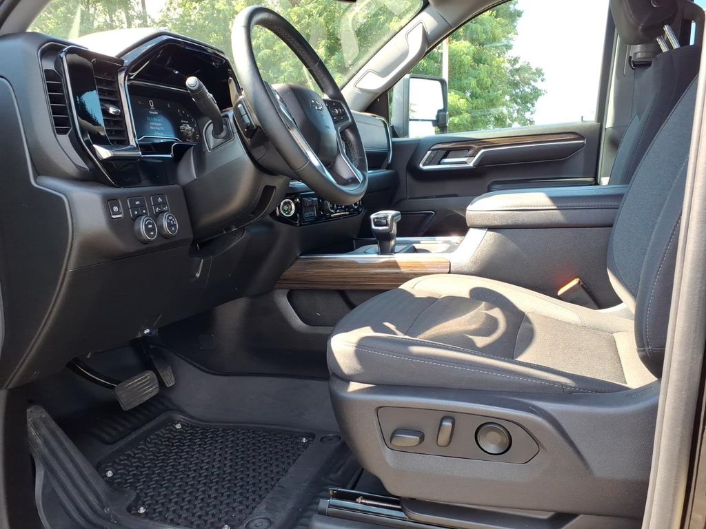 used 2024 Chevrolet Silverado 1500 car, priced at $45,599