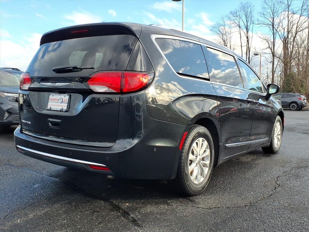used 2019 Chrysler Pacifica car, priced at $17,500