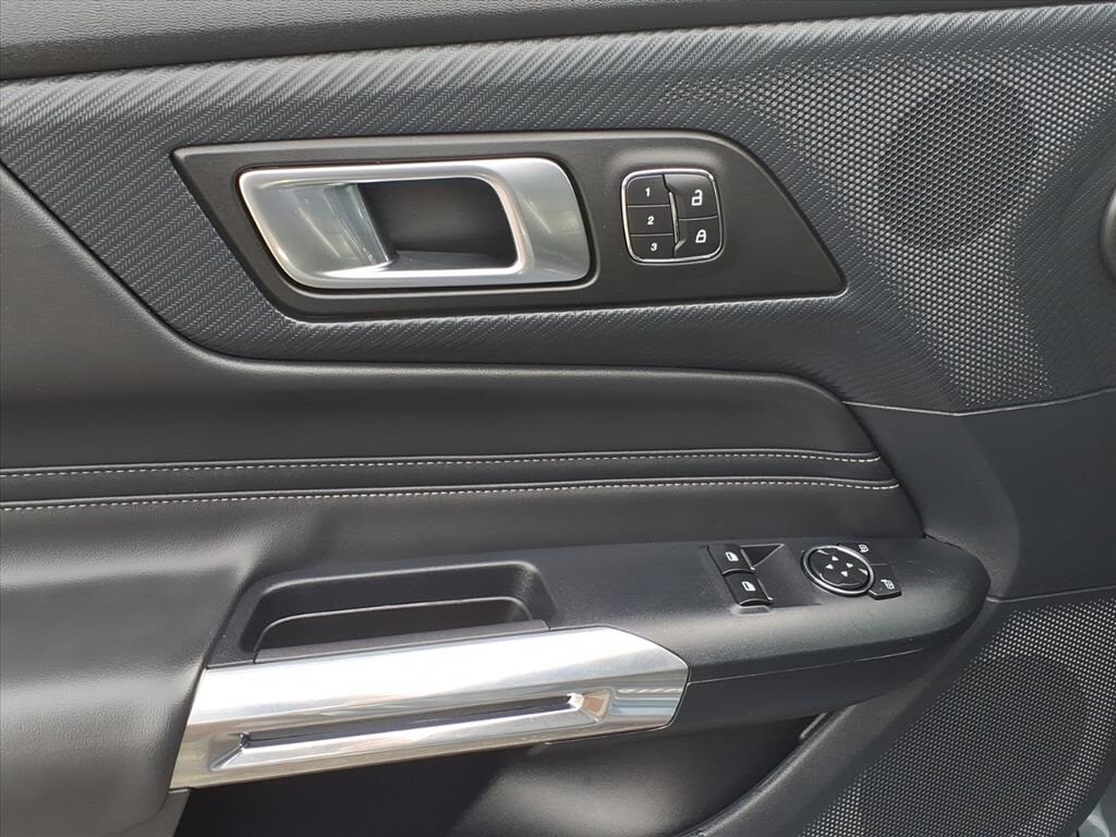 2024 Ford Mustang GT Premium photo 4