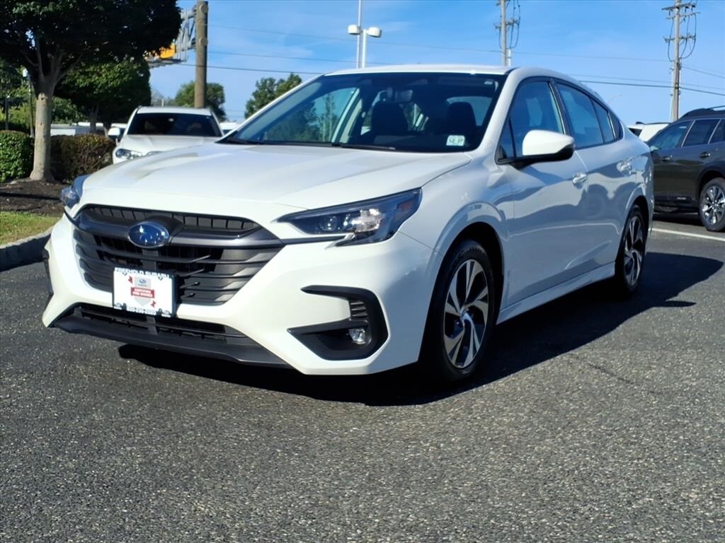 2023 Subaru Legacy Premium photo 3