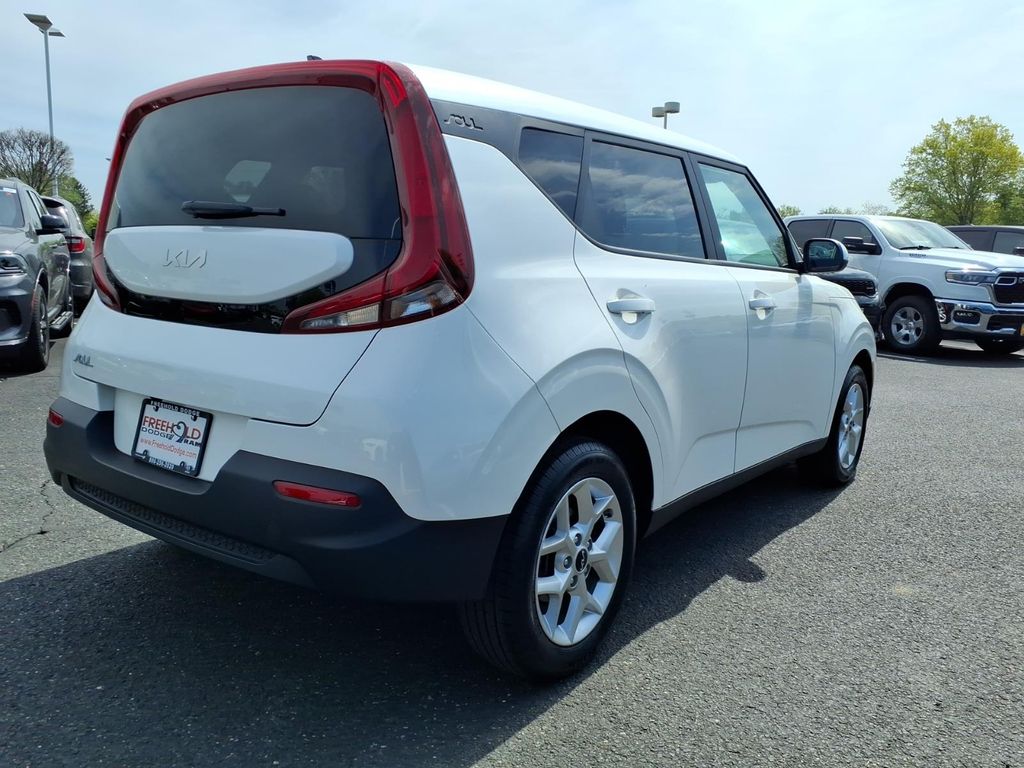 used 2022 Kia Soul car, priced at $18,599