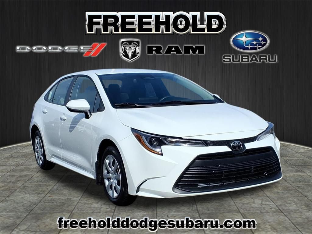 2026 Toyota Corolla LE CVT's photo