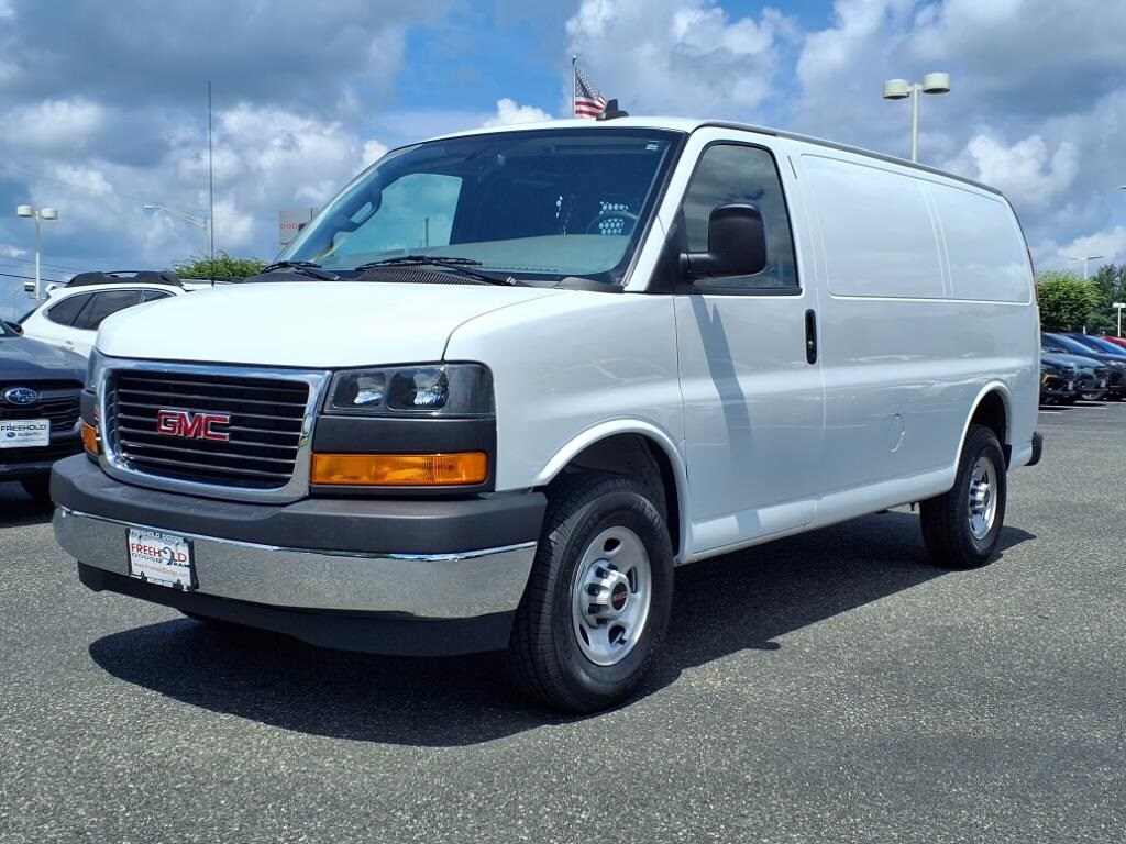 2023 Gmc Savana 2500 Cargo photo 3