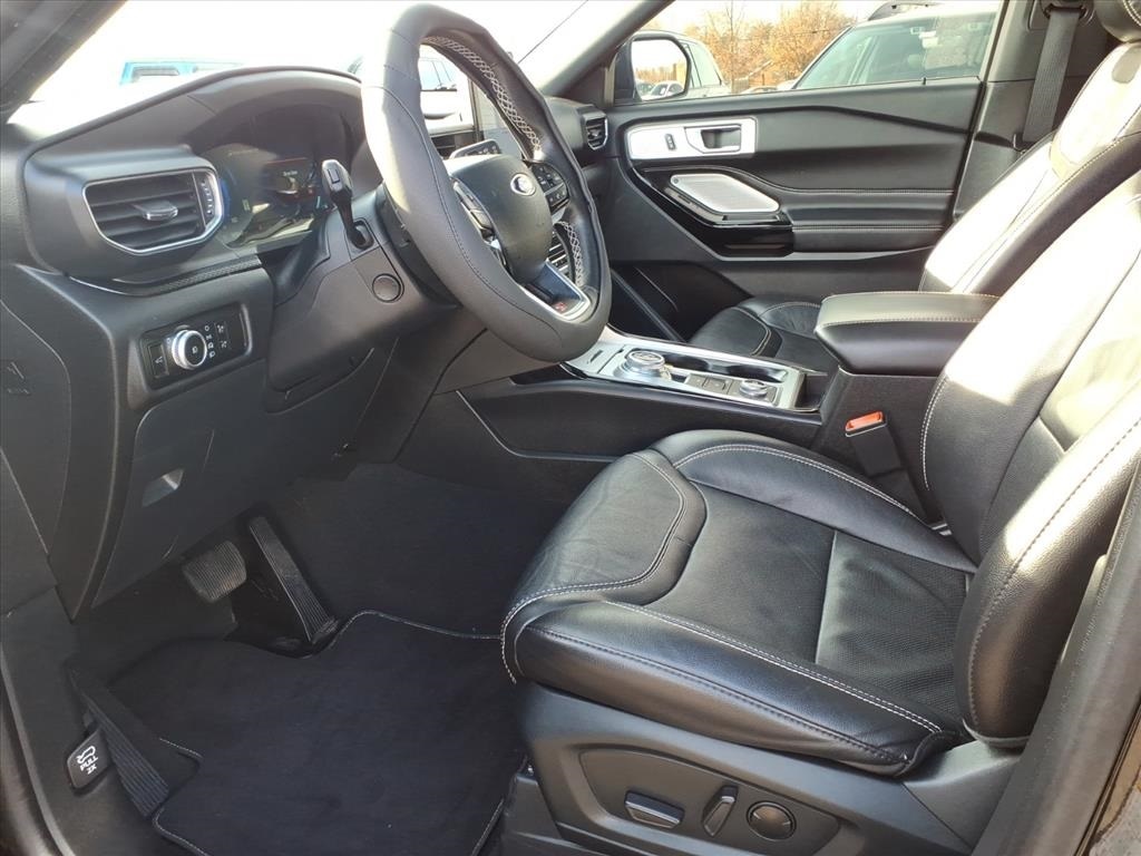 used 2023 Ford Explorer car, priced at $38,900