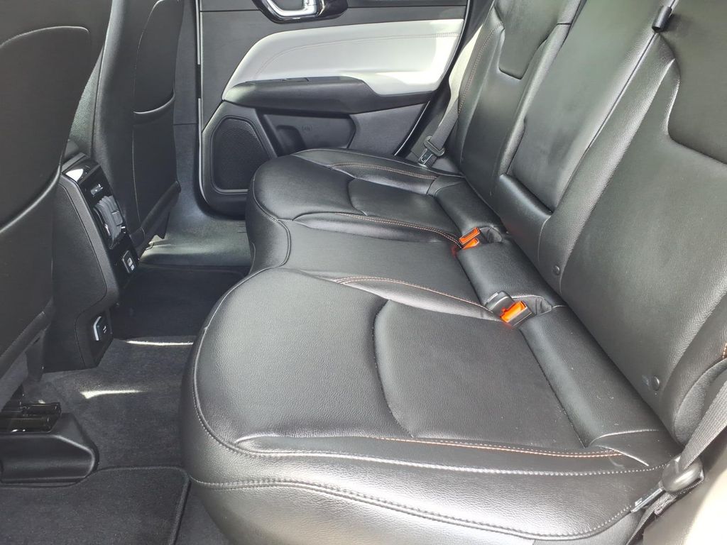 2024 Jeep Compass Limited - Photo 16