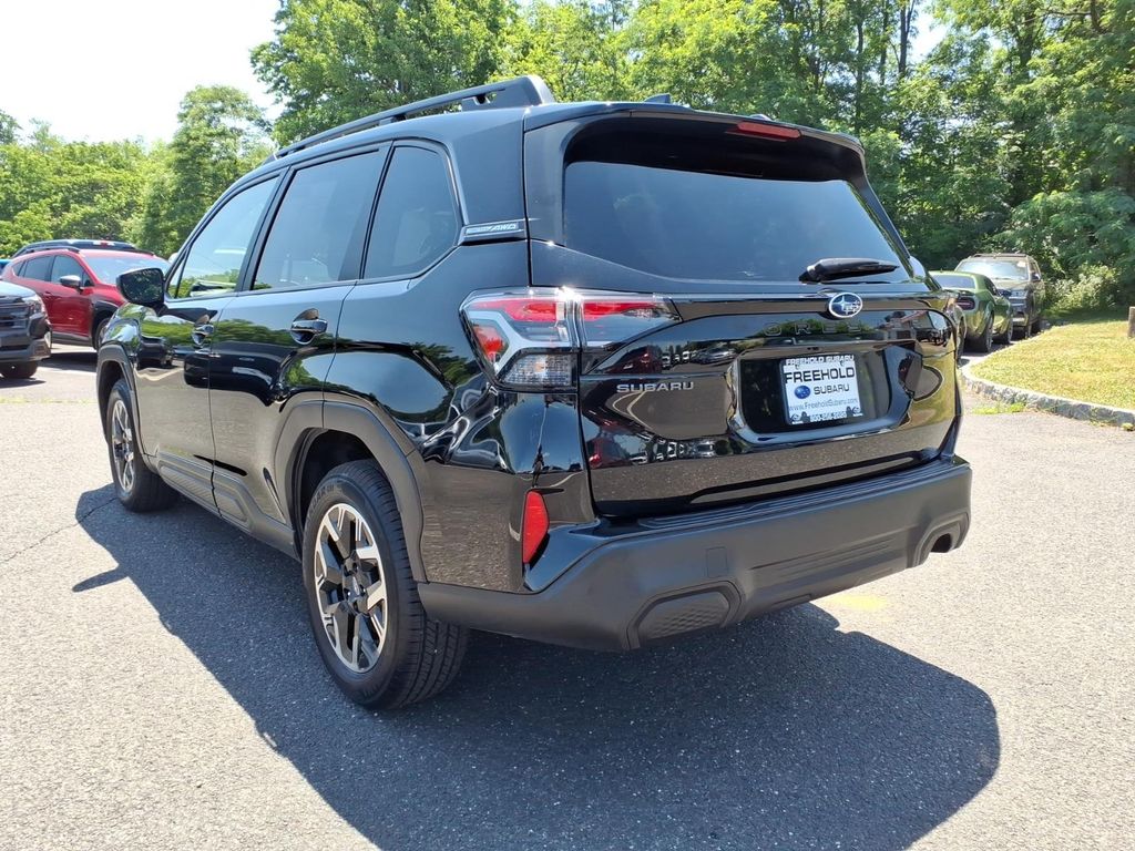 used 2025 Subaru Forester car, priced at $28,200