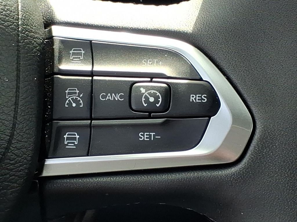 2024 Jeep Compass Limited - Photo 11