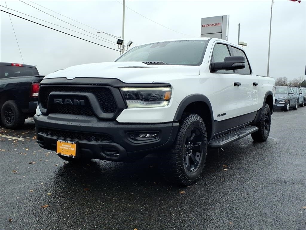 2023 Ram 1500 Night Edition Rebel photo 3
