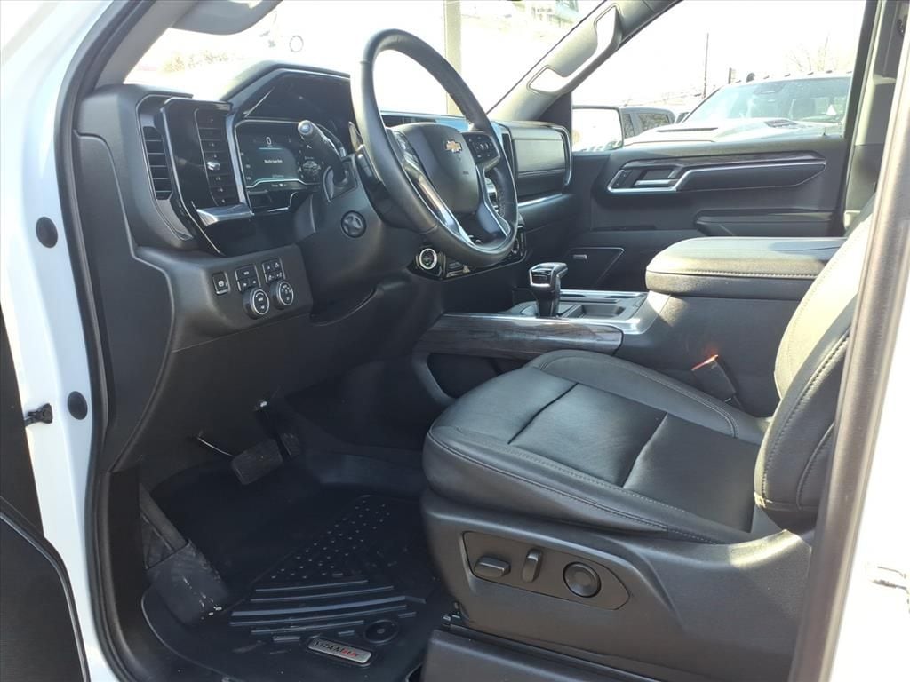 used 2023 Chevrolet Silverado 1500 car, priced at $39,901