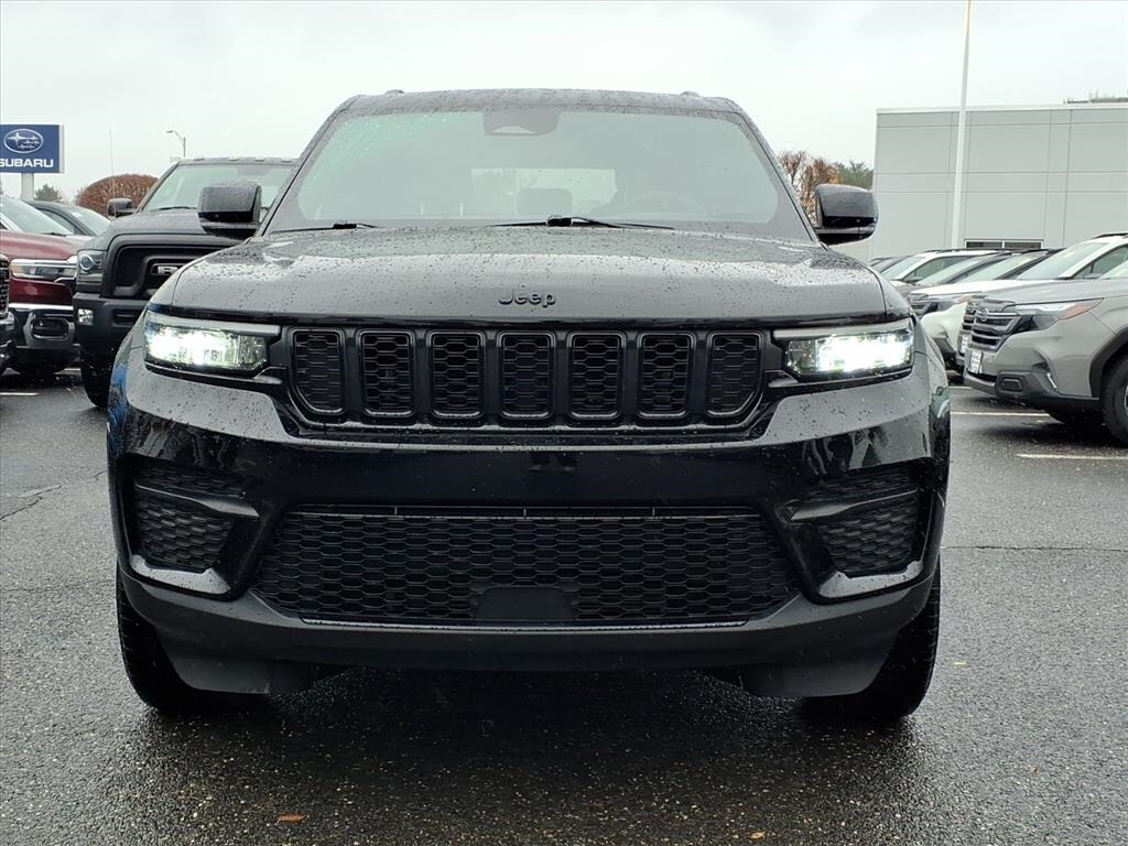 2024 Jeep Grand Cherokee Altitude X photo 2