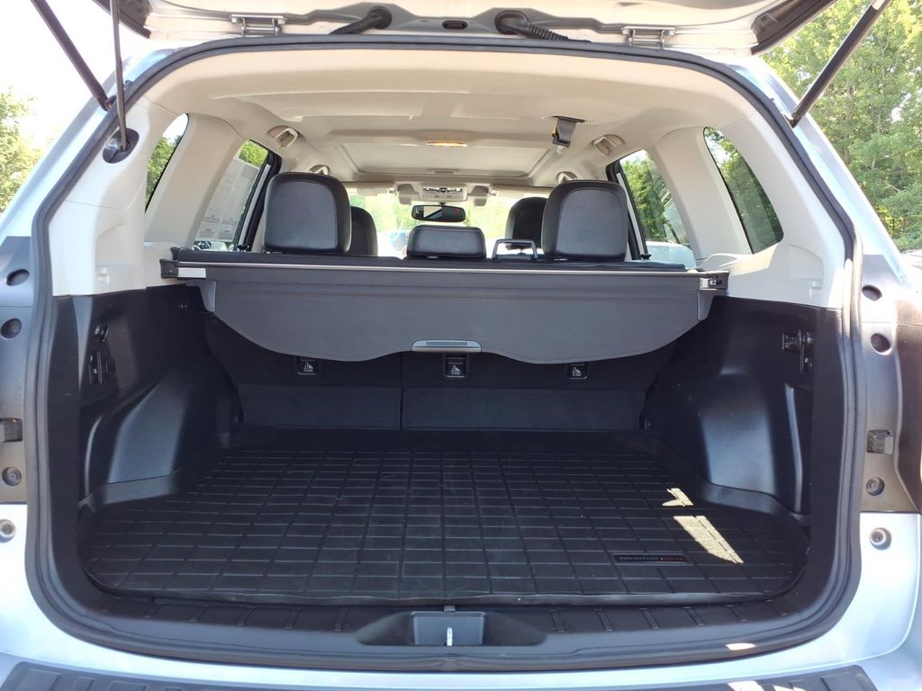 2016 Subaru Forester i Touring - Photo 19