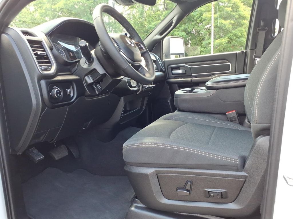 2025 RAM Ram 2500 Pickup Big Horn - Photo 12