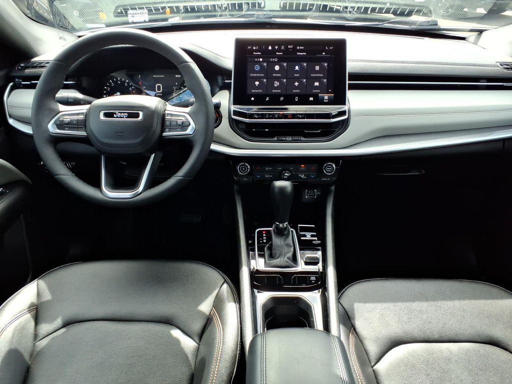 2024 Jeep Compass Limited - Photo 15
