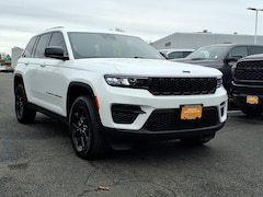 Used 2025 Jeep Grand Cherokee ALTITUDE X SUV for Sale in Freehold, NJ, at Freehold Dodge
