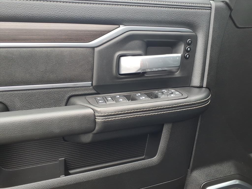 Used 2025 Ram 2500 SPORT SUNROOF LARAMIE CREW CAB 4X4 6'4 BED