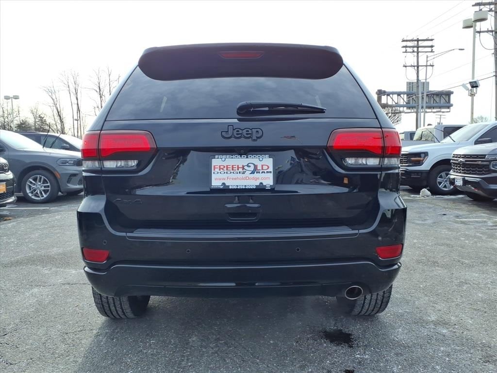 used 2017 Jeep Grand Cherokee car, priced at $13,500