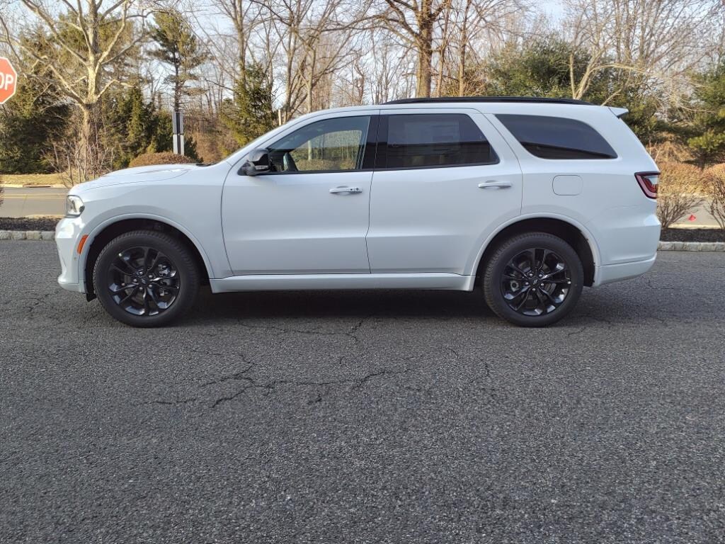 New 2025 Dodge Durango GT PREMIUM BLACKTOP 2ND ROW CAPT CHAIRS AWD For