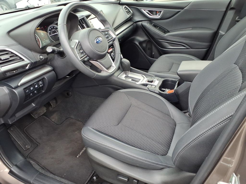 2023 Subaru Forester Premium - Photo 16