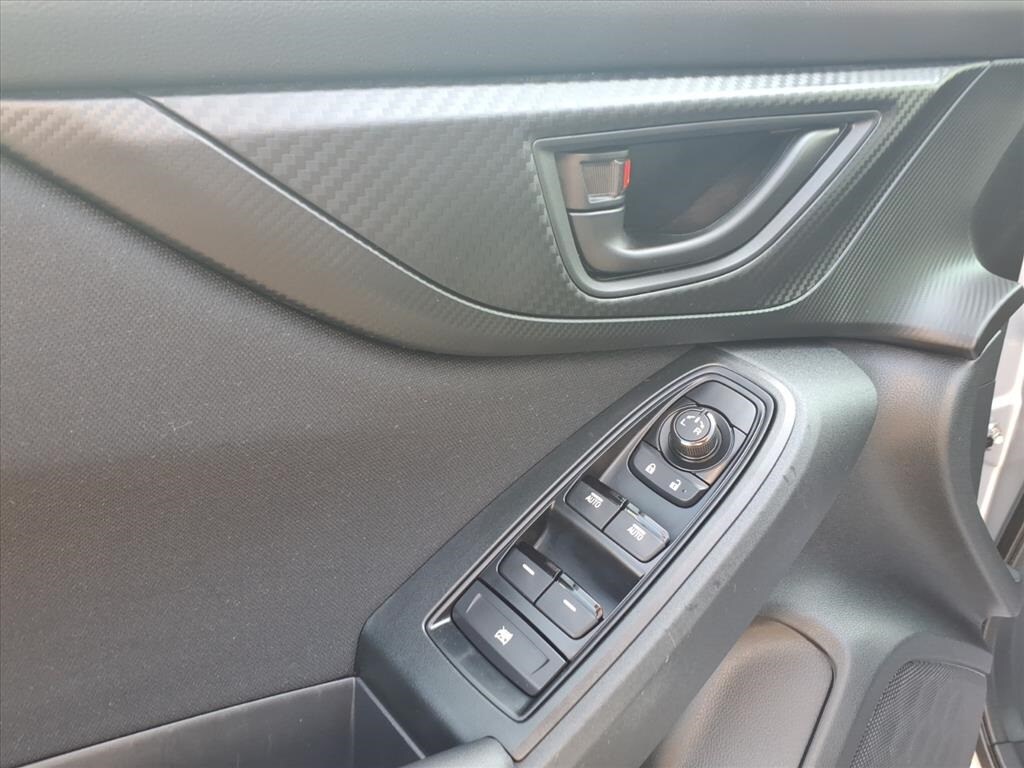 2022 Subaru Impreza Base photo 4